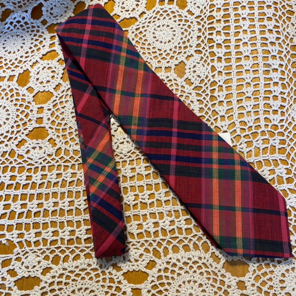 New Lands End Madras Plaid Tie Mens  Red Like New Cotton Hand Sewn USA 55'